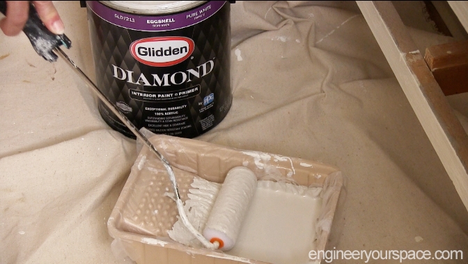 Glidden-paint-can-with-roller