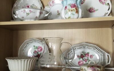How to organize kitchen cupboards to display china